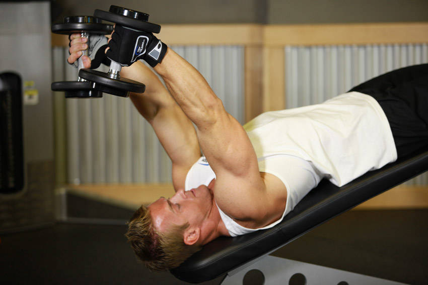 Dumbbell Tricep Extension: Starting position