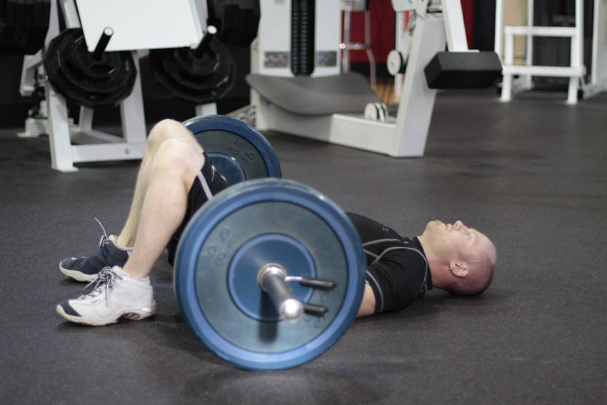 Barbell Glute Bridge: Starting position